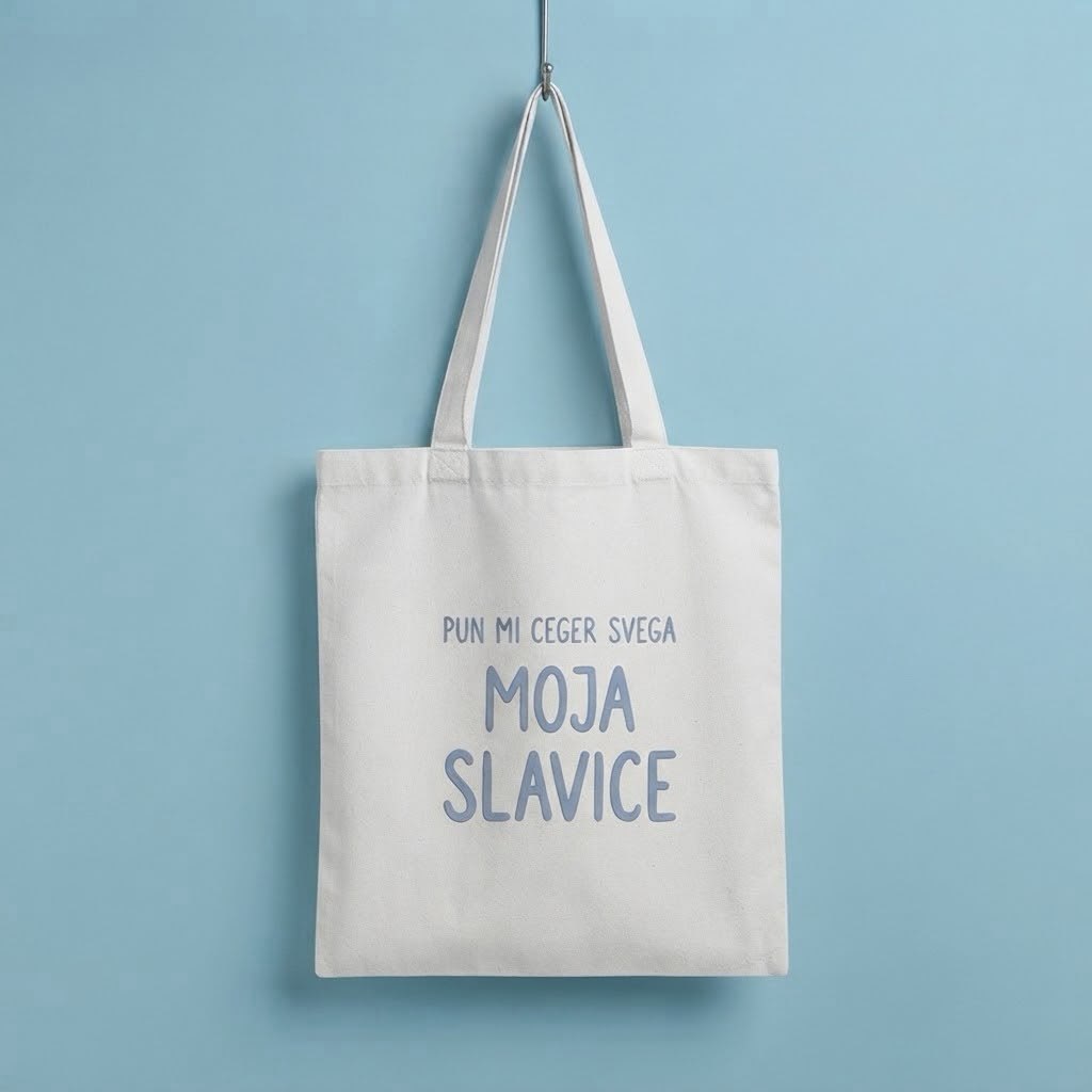 Prirodni platneni ceger sa plavim natpisom Pun mi ceger svega moja Slavice